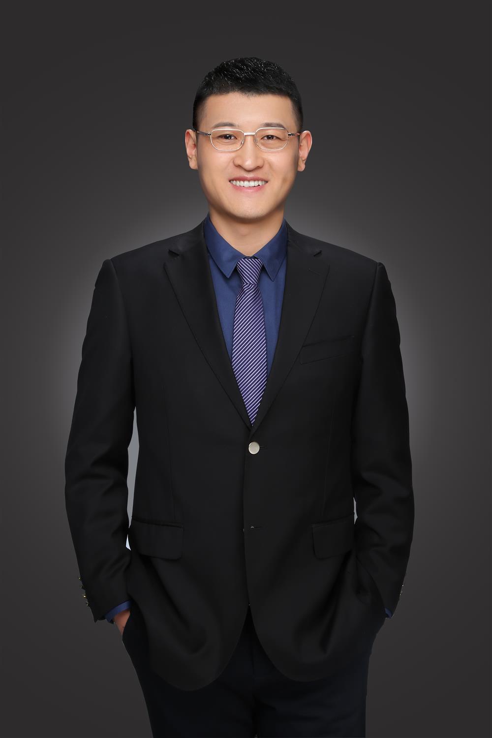 李延龙